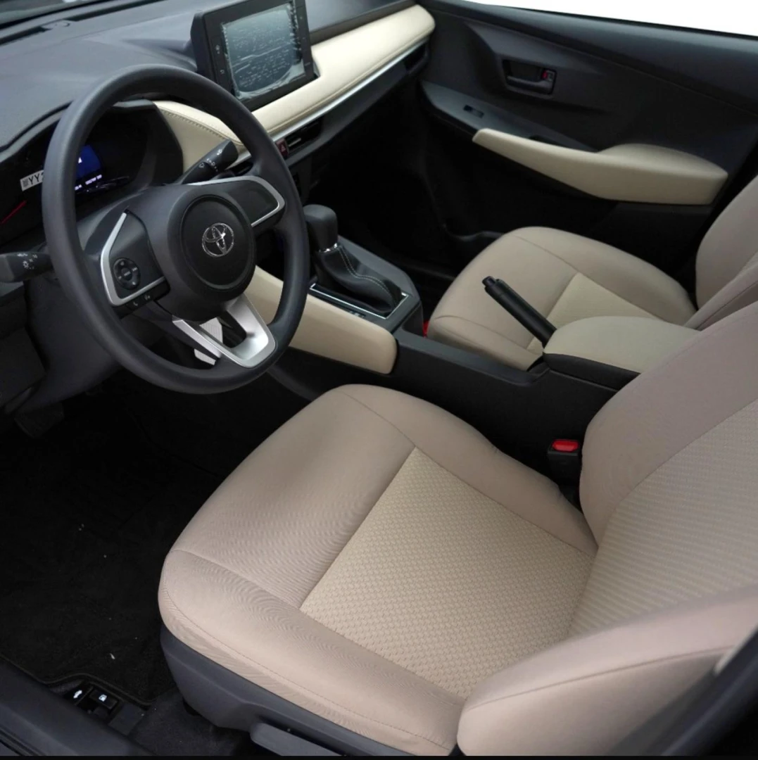 Toyota Yaris 2024 - Sedan Car thumbnail NaN